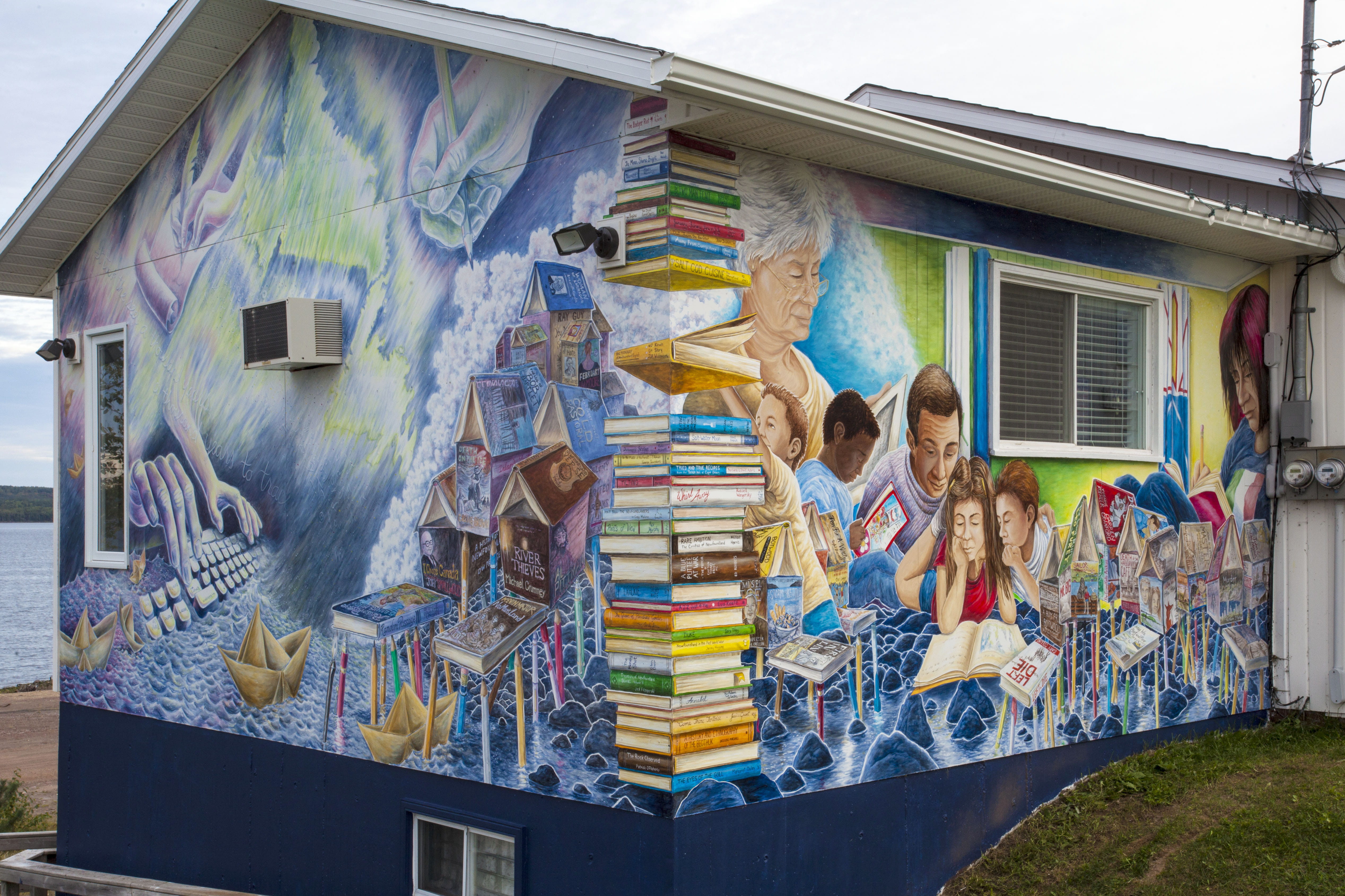 The Two Rs mural in Botwood